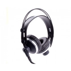 AKG K171 MKII