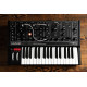 MOOG GRANDMOTHER DARK