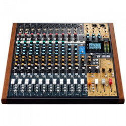 TASCAM MODEL 16
