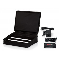 GATOR GPT-BL-PWR Pedal Board