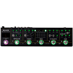MOOER Black Truck